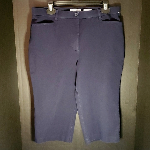 Northern Reflections Essential Dark Blue/Navy Bermuda Shorts - Size 12 - Picture 2 of 13